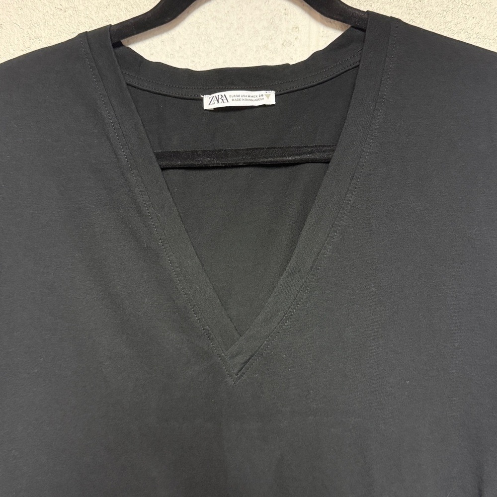 Zara Black Deep V-neck Top - Picture 2 of 5